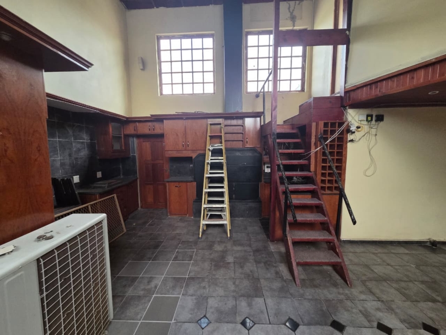 13 Bedroom Property for Sale in Brandwag Free State
